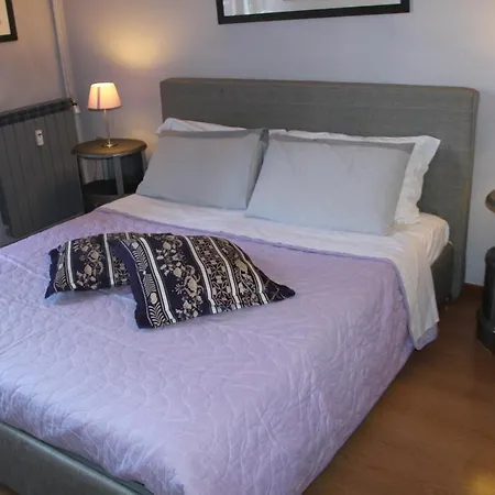 Duca's Guest house 5*